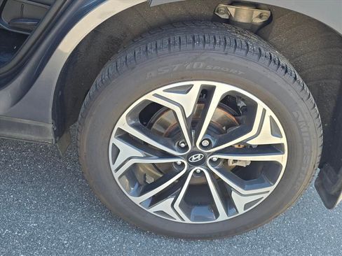 Used 2020 Hyundai Santa Fe Limited image 6