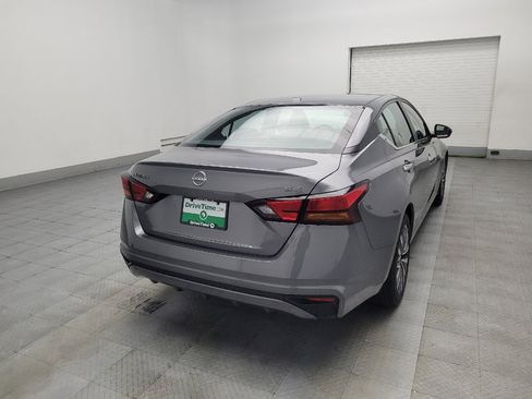 Used 2024 Nissan Altima 2.5 SV image 9