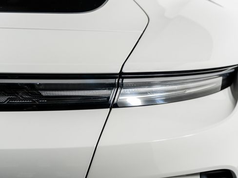 Used 2025 Porsche Taycan Turbo w/ Premium Package image 31