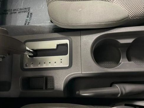 Used 2019 Nissan Frontier SV AWD/4WD image 12