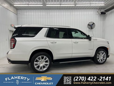 Used 2024 Chevrolet Tahoe High Country image 2