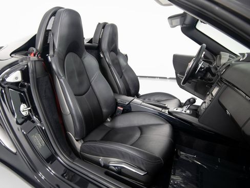 Used 2011 Porsche Boxster Spyder image 37