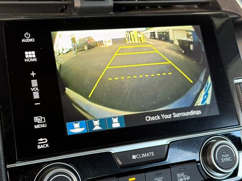 Used 2016 Honda Civic Touring image 26