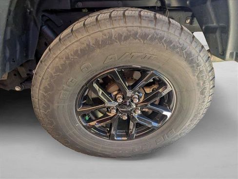 Used 2022 Jeep Gladiator Sport AWD/4WD image 8