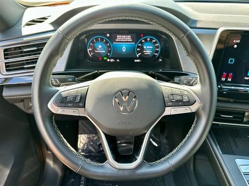 Certified 2025 Volkswagen Atlas Cross Sport SE AWD/4WD image 29