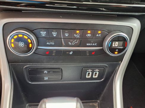 Used 2021 Ford EcoSport Titanium FWD image 15