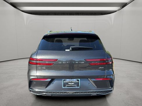 Certified 2026 Genesis GV70 2.5T AWD/4WD image 4