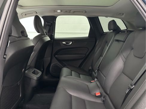 Used 2024 Volvo XC60 B5 Plus w/ Protection Package Premier AWD/4WD image 15