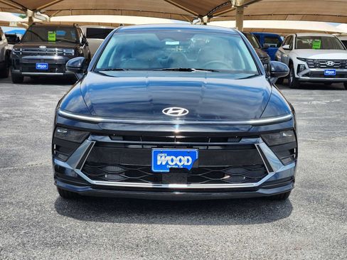 Certified 2025 Hyundai Sonata SE FWD image 2