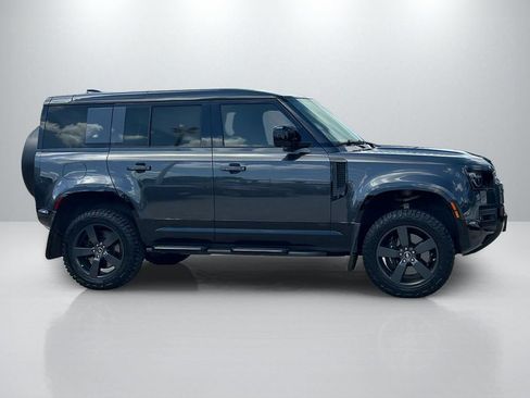 Used 2023 Land Rover Defender 110 V8 AWD/4WD image 4