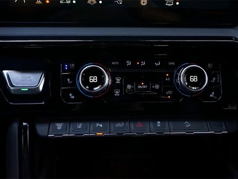 Used 2025 GMC Sierra 2500 AT4 w/ AT4 Premium Plus Package image 20