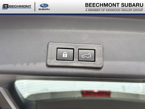 Used 2024 Subaru Ascent Premium w/ Convenience Package image 27