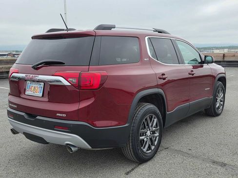 Used 2017 GMC Acadia SLT AWD/4WD image 3