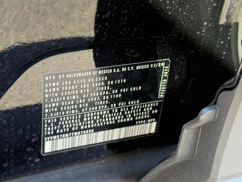 New 2026 Volkswagen Tiguan SE image 35