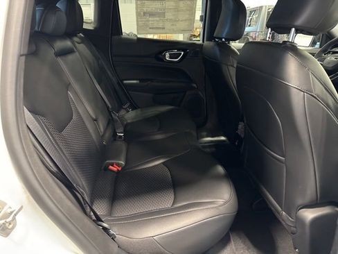 New 2025 Jeep Compass Latitude w/ Sun & Sound Group image 12