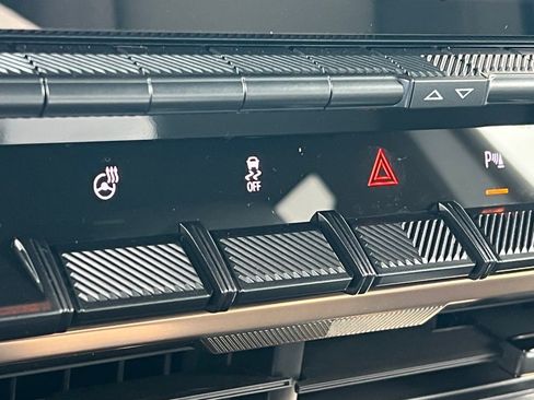 New 2025 GMC Hummer EV 2X image 8