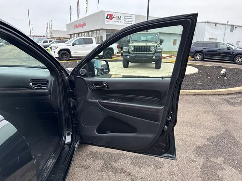 Used 2024 Dodge Durango GT image 31