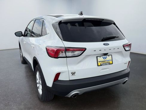 Used 2022 Ford Escape SE AWD/4WD image 3