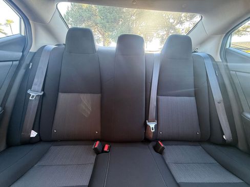 Used 2025 Nissan Sentra SV image 34