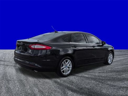 Used 2013 Ford Fusion SE FWD image 4