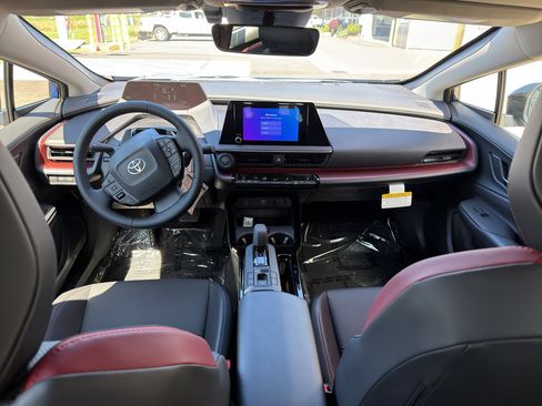 New 2026 Toyota Prius Plug-In Hybrid FWD image 26
