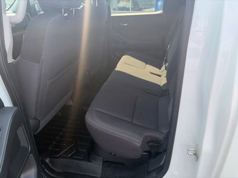 Used 2022 Nissan Frontier SV w/ Technology Package AWD/4WD image 11