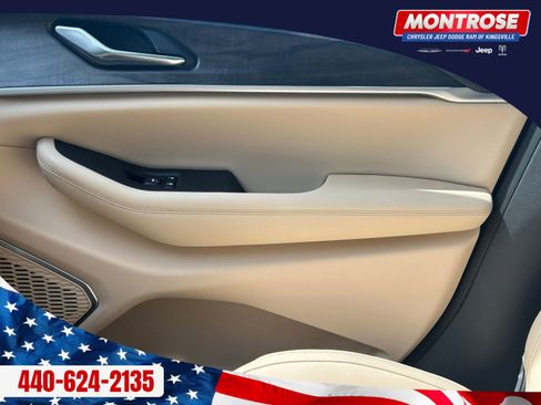 New 2026 Jeep Grand Cherokee Limited w/ Limited Altitude Package AWD/4WD image 12
