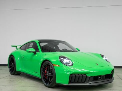 Used 2026 Porsche 911 GTS image 41