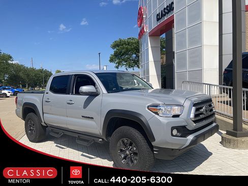 Used 2021 Toyota Tacoma SR5 w/ Trail Edition AWD/4WD image 3