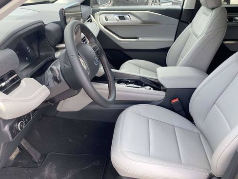 New 2026 Ford Explorer Active w/ Active Comfort Package AWD/4WD image 6