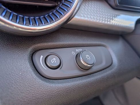 New 2026 Chevrolet Trax LT image 16