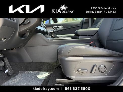 New 2026 Kia Sportage SX FWD image 18