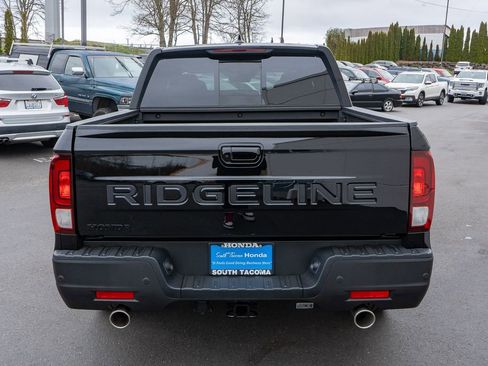 New 2026 Honda Ridgeline Black Edition image 7