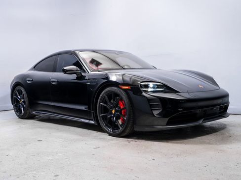 Certified 2024 Porsche Taycan GTS AWD/4WD image 9