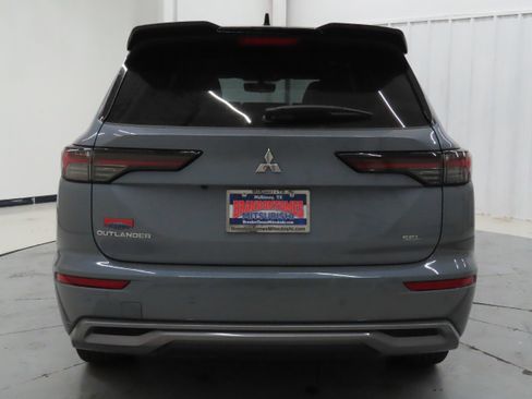 New 2026 Mitsubishi Outlander SEL FWD image 4