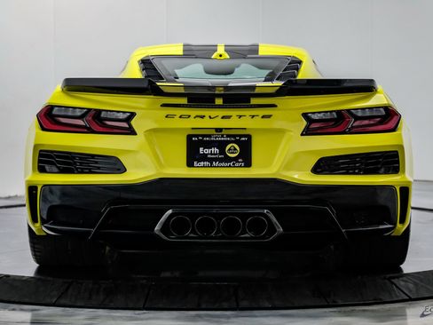 Used 2024 Chevrolet Corvette Z06 w/ Stealth Interior Trim Package image 17