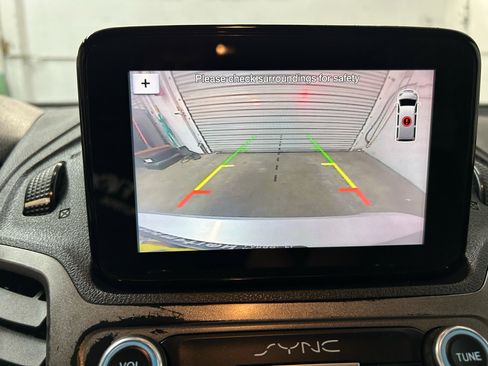 Used 2019 Ford Transit Connect XLT image 24