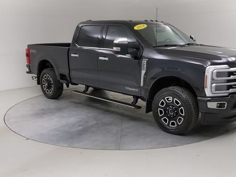 Certified 2024 Ford F250 Platinum AWD/4WD image 11