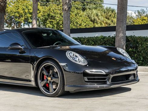 Used 2014 Porsche 911 Turbo image 12