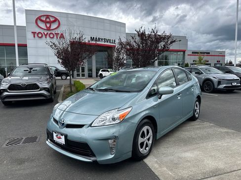 Used 2012 Toyota Prius Three FWD image 1