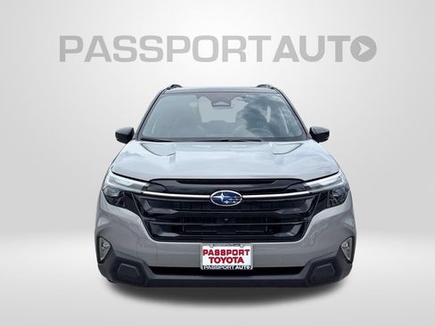 Used 2025 Subaru Forester Touring AWD/4WD image 13