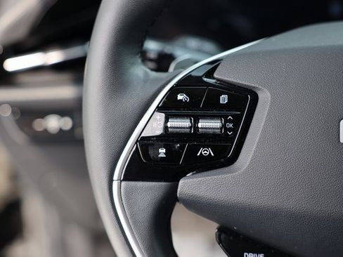 Used 2023 Kia Niro SX Touring image 19