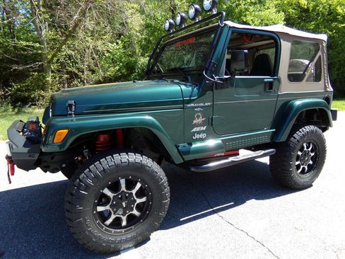 Used 2000 Jeep Wrangler Sahara image 1