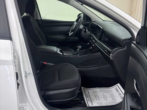 Used 2026 Hyundai Tucson SEL FWD image 23