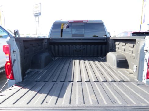 Used 2025 Chevrolet Silverado 1500 RST AWD/4WD image 14