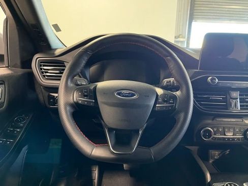 Used 2025 Ford Escape ST-Line Select AWD/4WD image 21
