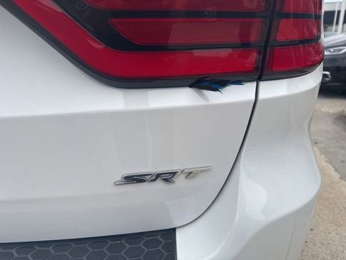 Used 2018 Dodge Durango SRT w/ Technology Group AWD/4WD image 14