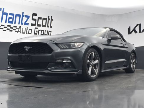 Used 2015 Ford Mustang Convertible w/ Equipment Group 051A RWD image 17