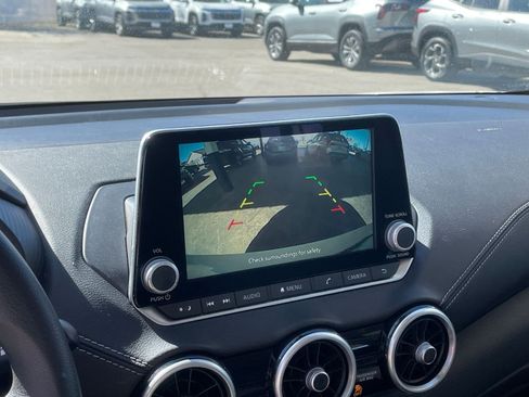 Used 2025 Nissan Sentra SV image 22