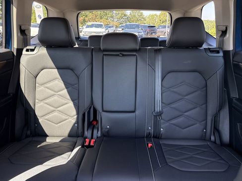 New 2026 Volkswagen Atlas SE image 32